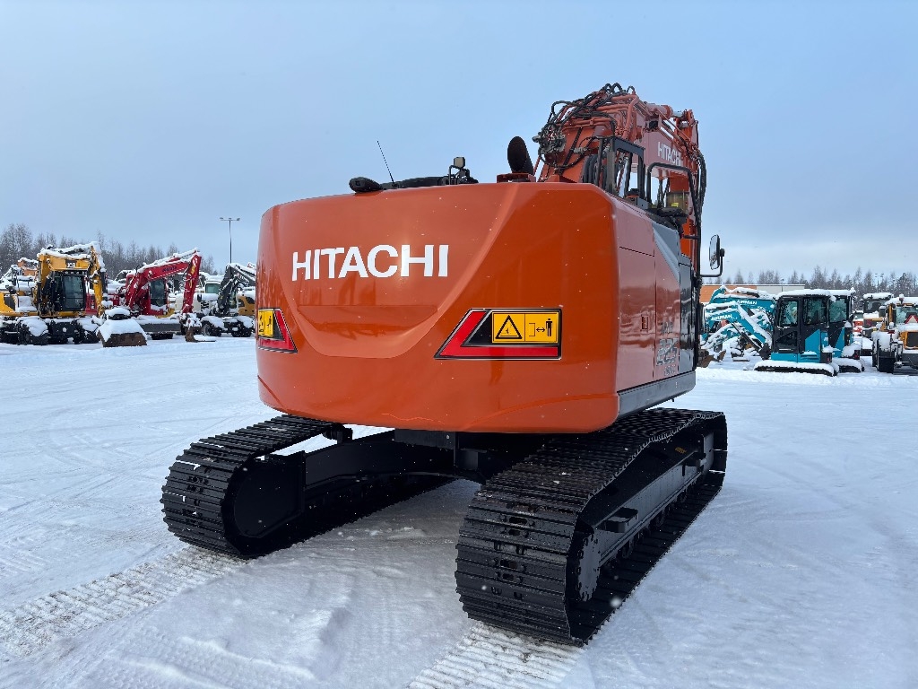 Hitachi ZX 225 USRLC-7 / Stage V, Rasvari - Crawler Excavators