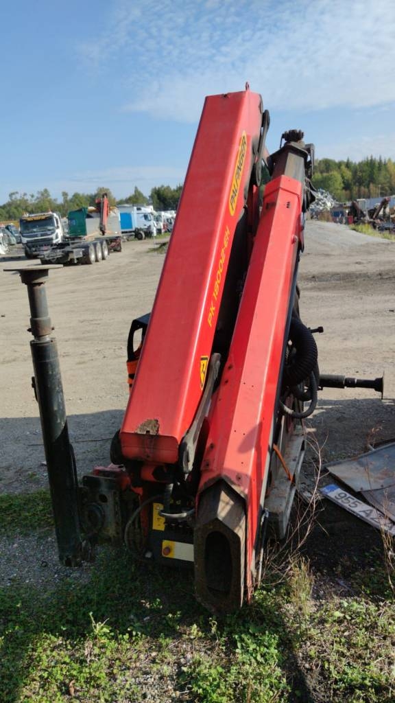 Palfinger PK18002EH Timber Cranes Trucks and Trailers Müük KB