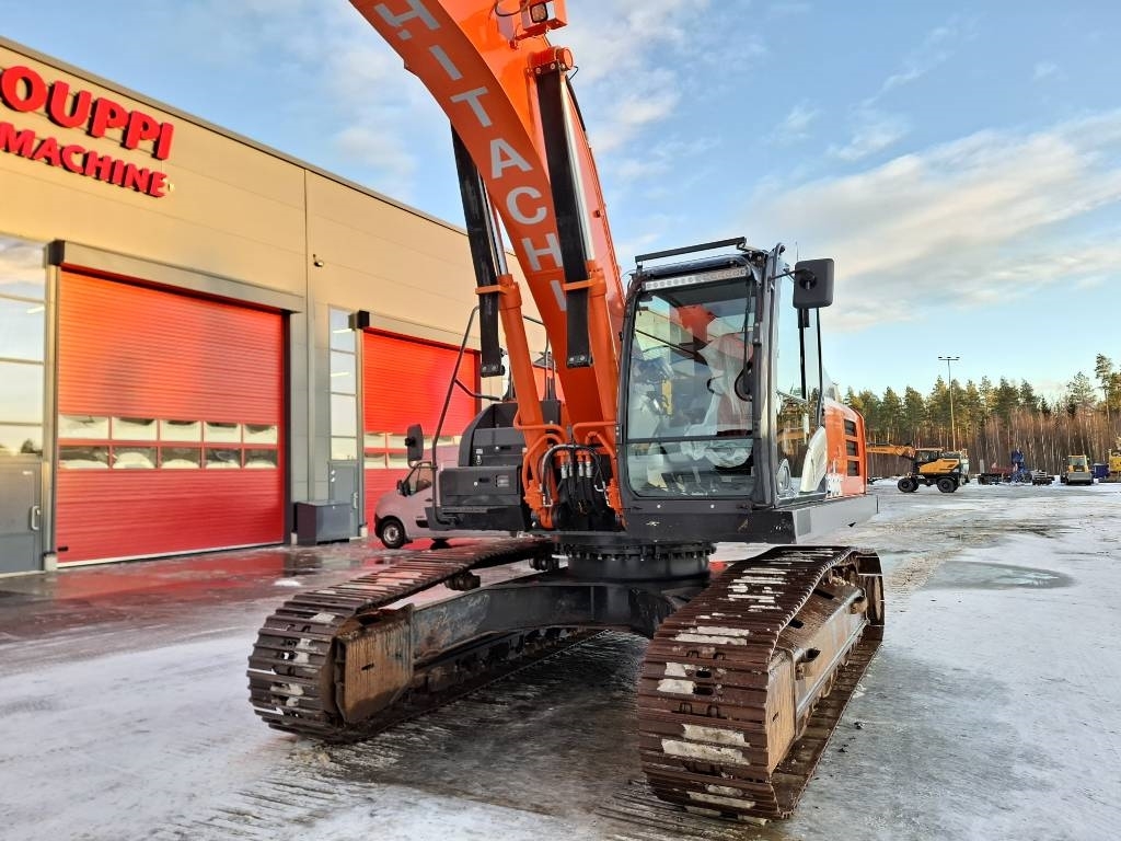 hitachi-zx-300-lc-6-pyorittaja,348ed317