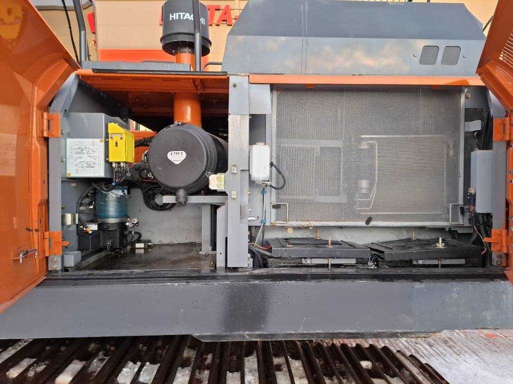 hitachi-zx-300-lc-6-pyorittaja,fc177818