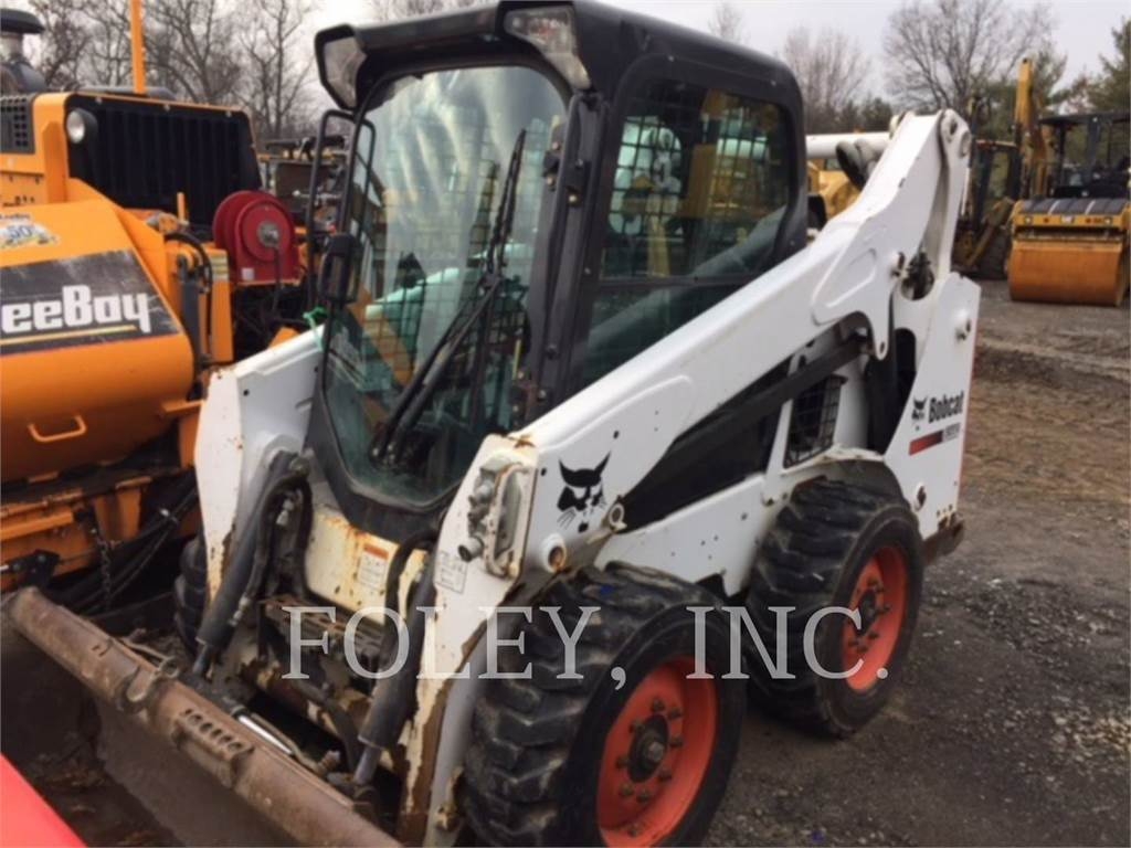Bobcat S590 Skid Steer Loaders Construction CATERPILLAR WORLDWIDE