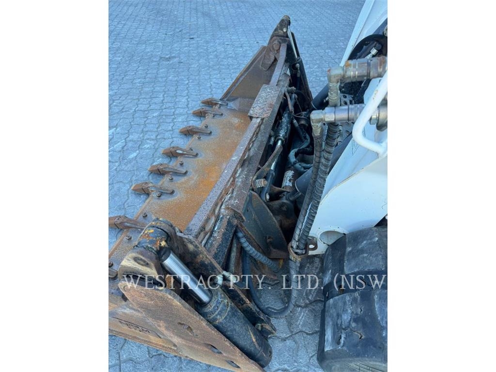 Bobcat T595 image 11