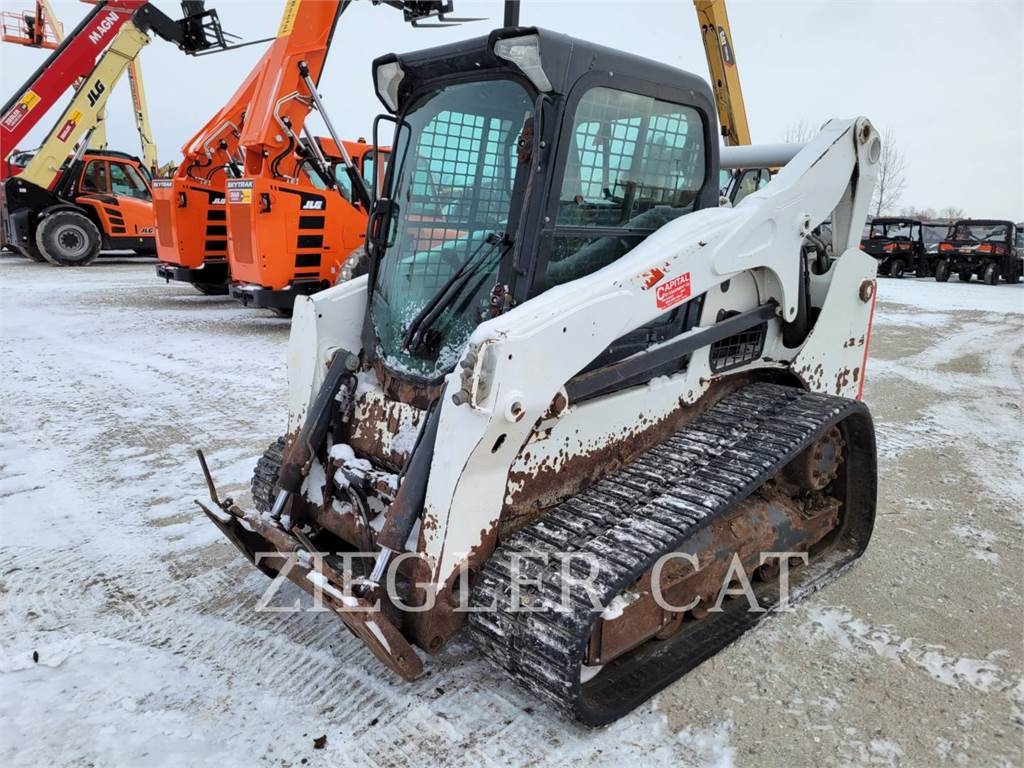 Bobcat T740