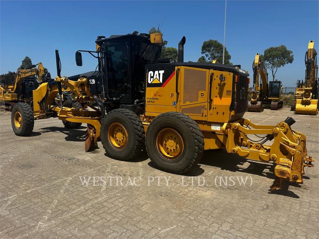 CAT 12M image 3