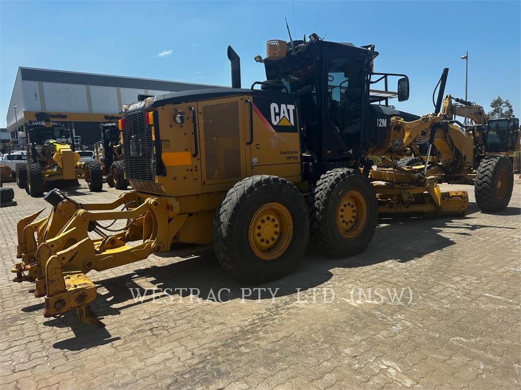 CAT 12M image 4