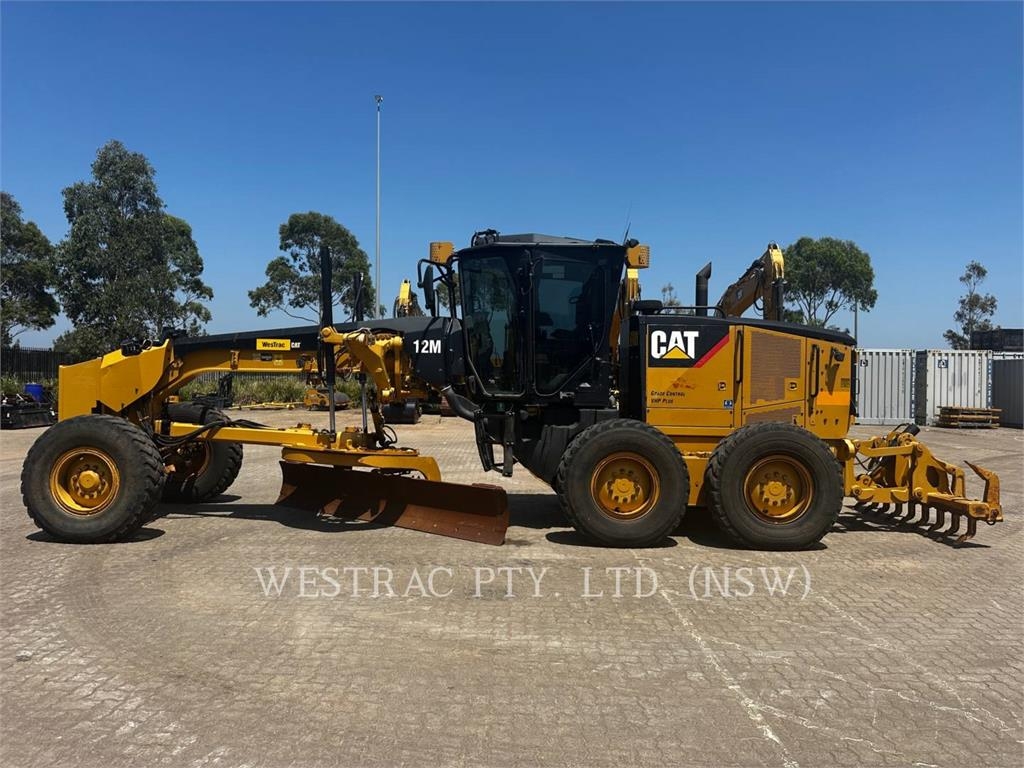 CAT 12M image 5