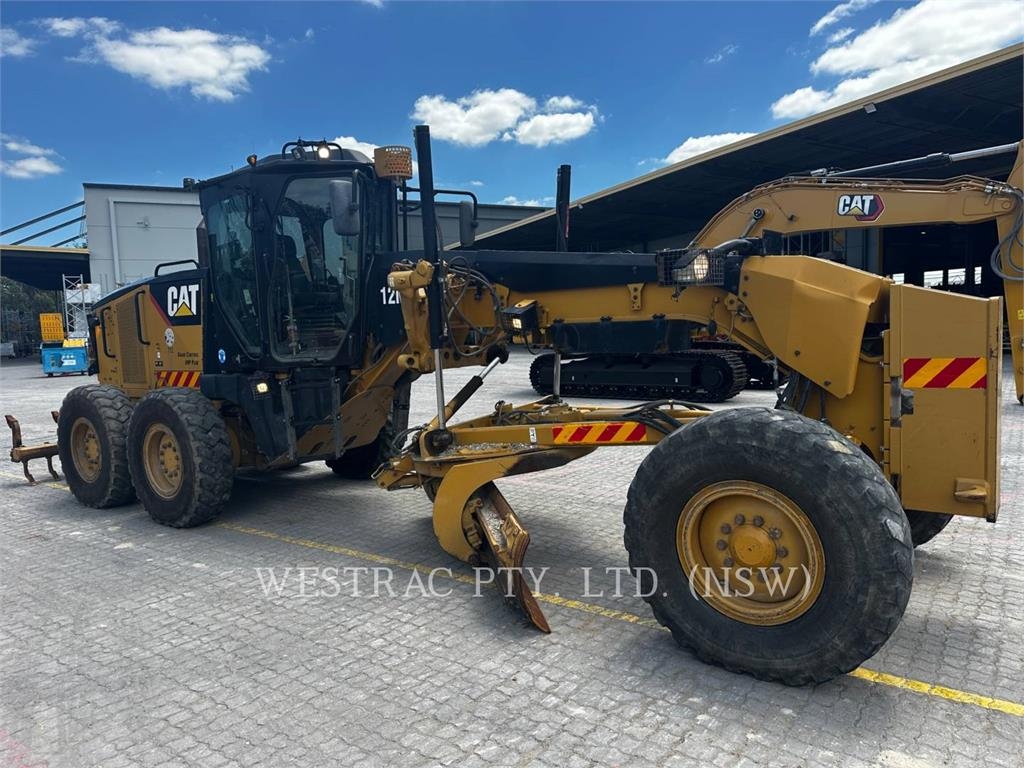 CAT 12M image 2