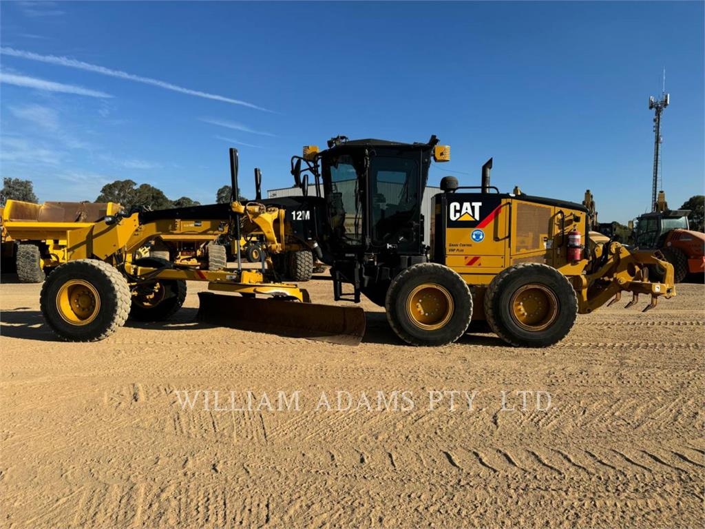 CAT 12M image 8