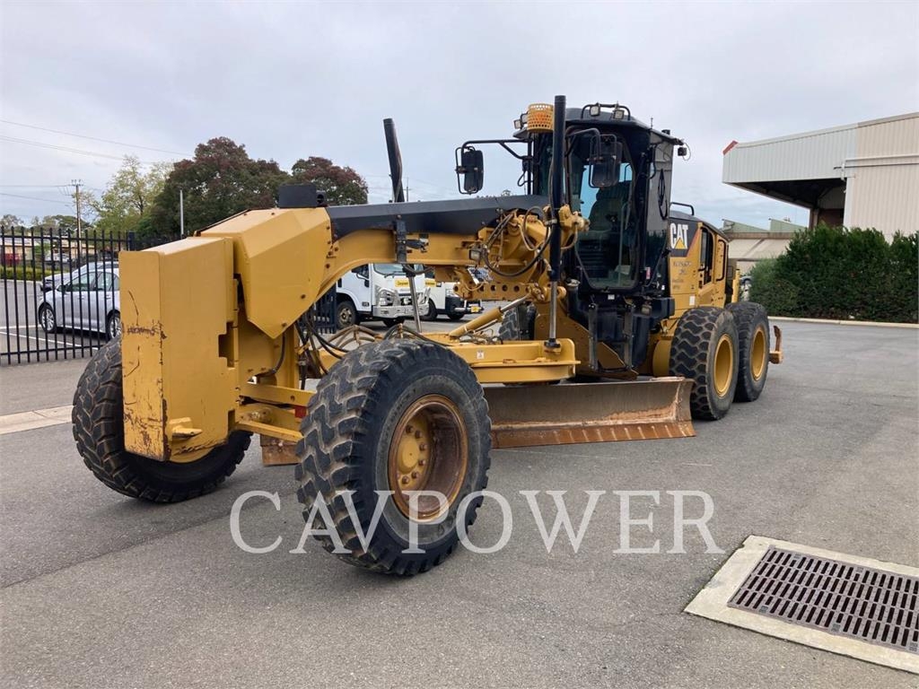 CAT 12M