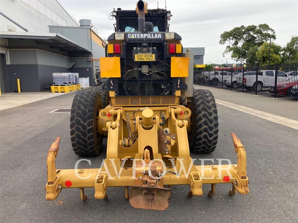 CAT 12M image 11