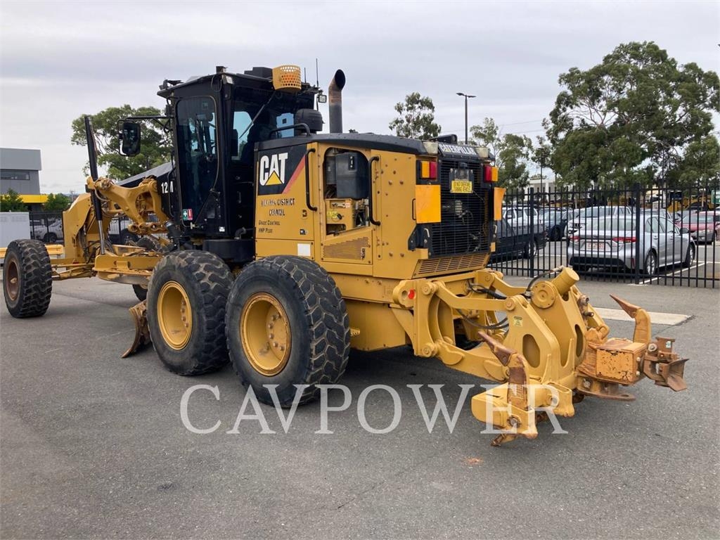 CAT 12M image 4