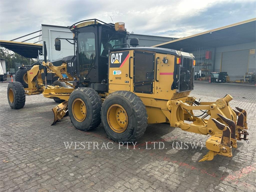 CAT 12M image 4