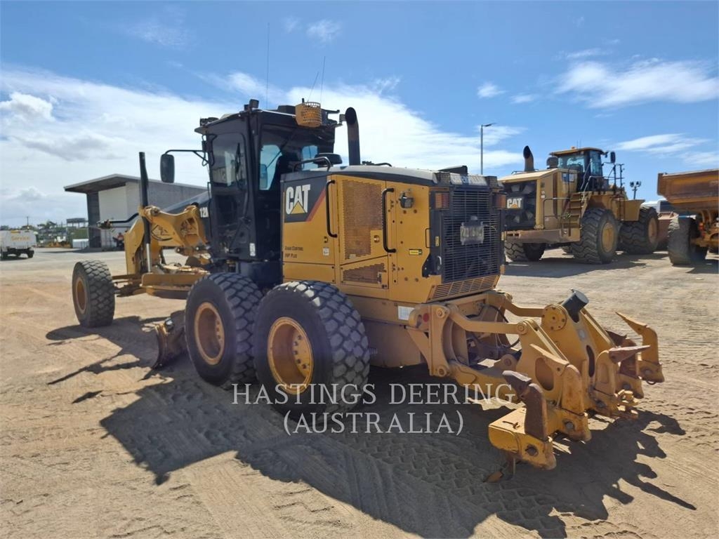 CAT 12M image 4