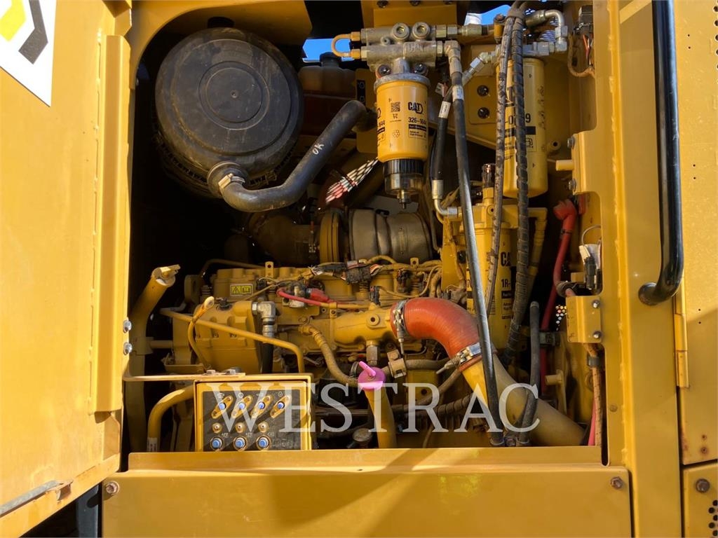 CAT 12M image 7