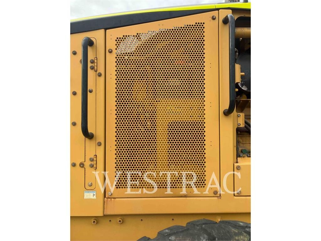 CAT 12M image 9