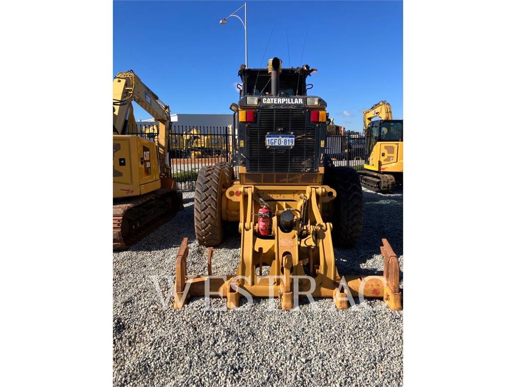 CAT 12M image 3