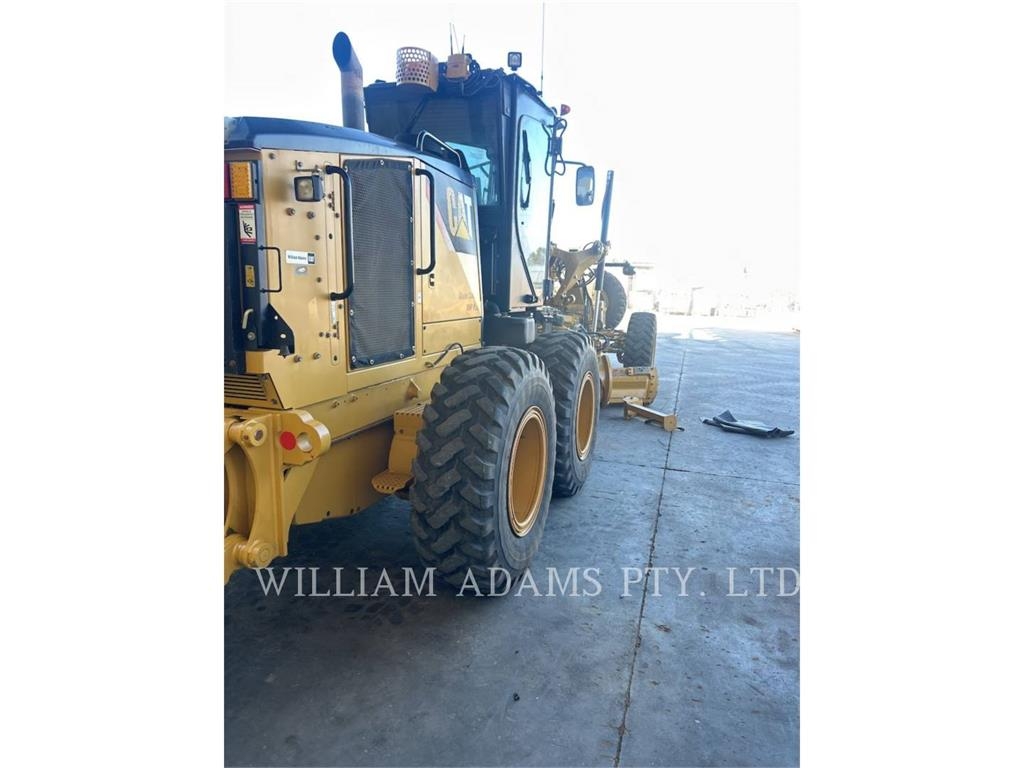 CAT 12M image 4
