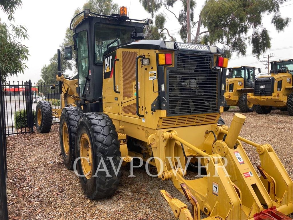 CAT 120M image 4