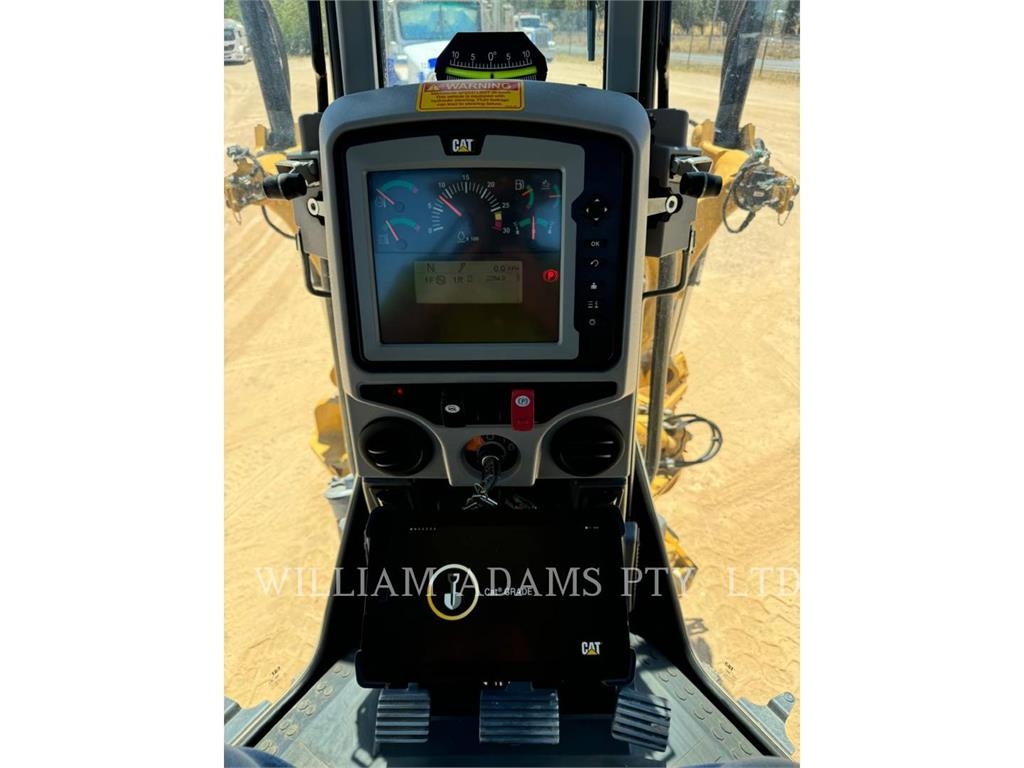 CAT 140-15 image 6
