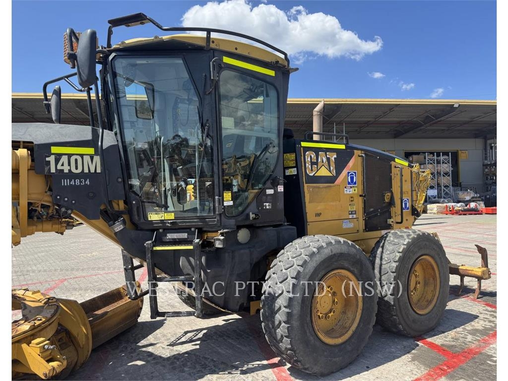 CAT 140M image 8