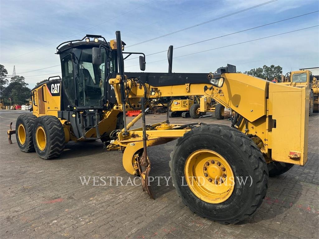 CAT 140M image 3