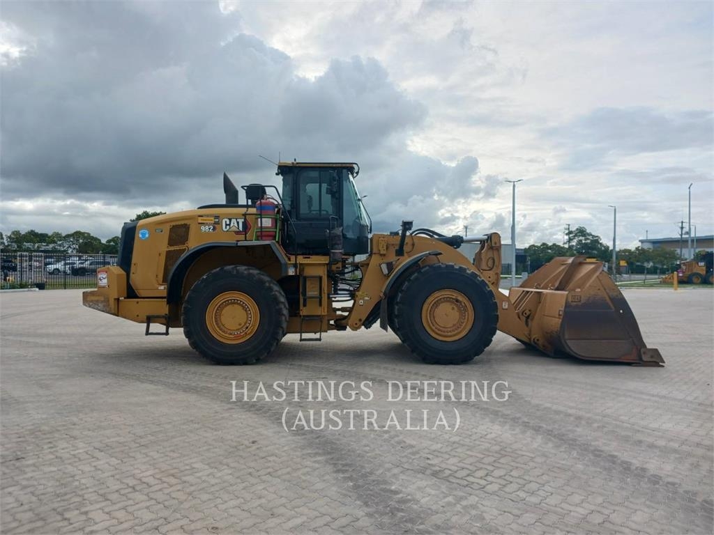 CAT 982-14 image 10