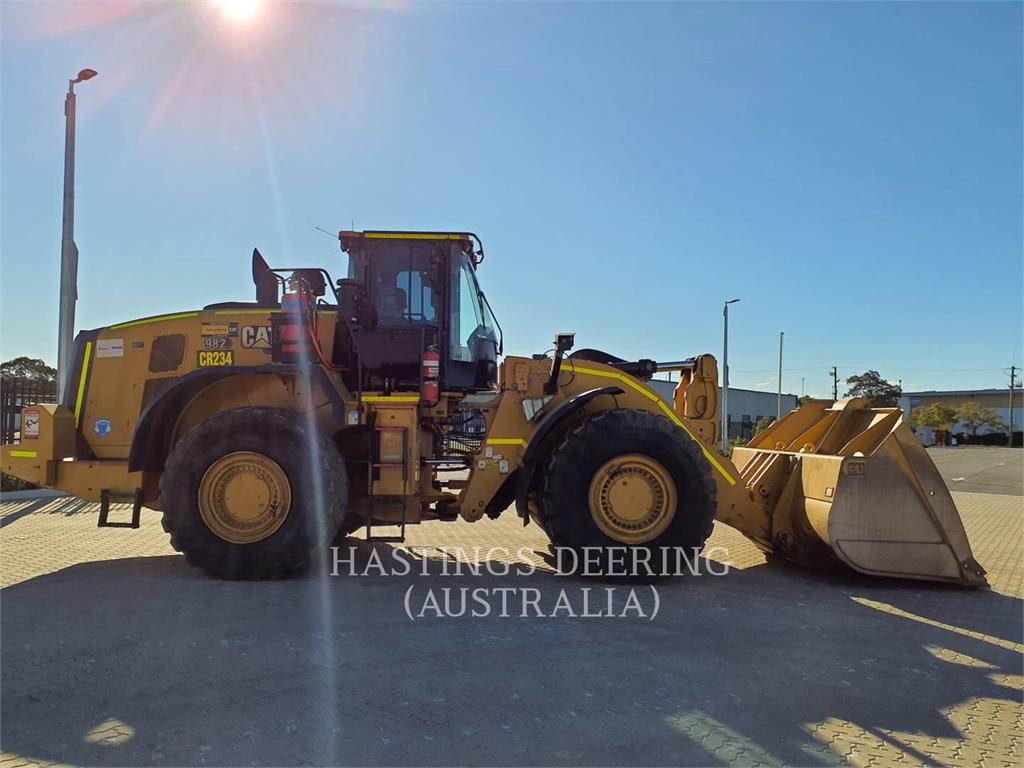 CAT 982-14 image 10