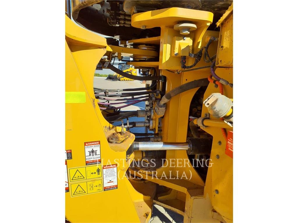 CAT 982-14 image 12