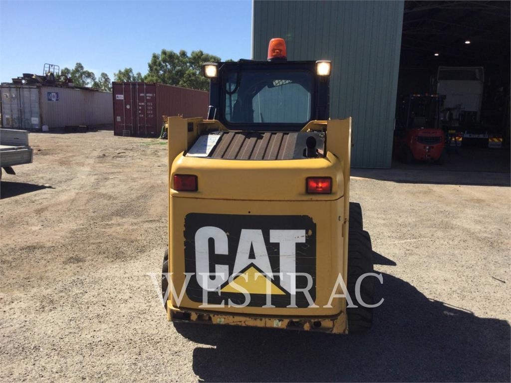 CAT 226B3LRC image 3