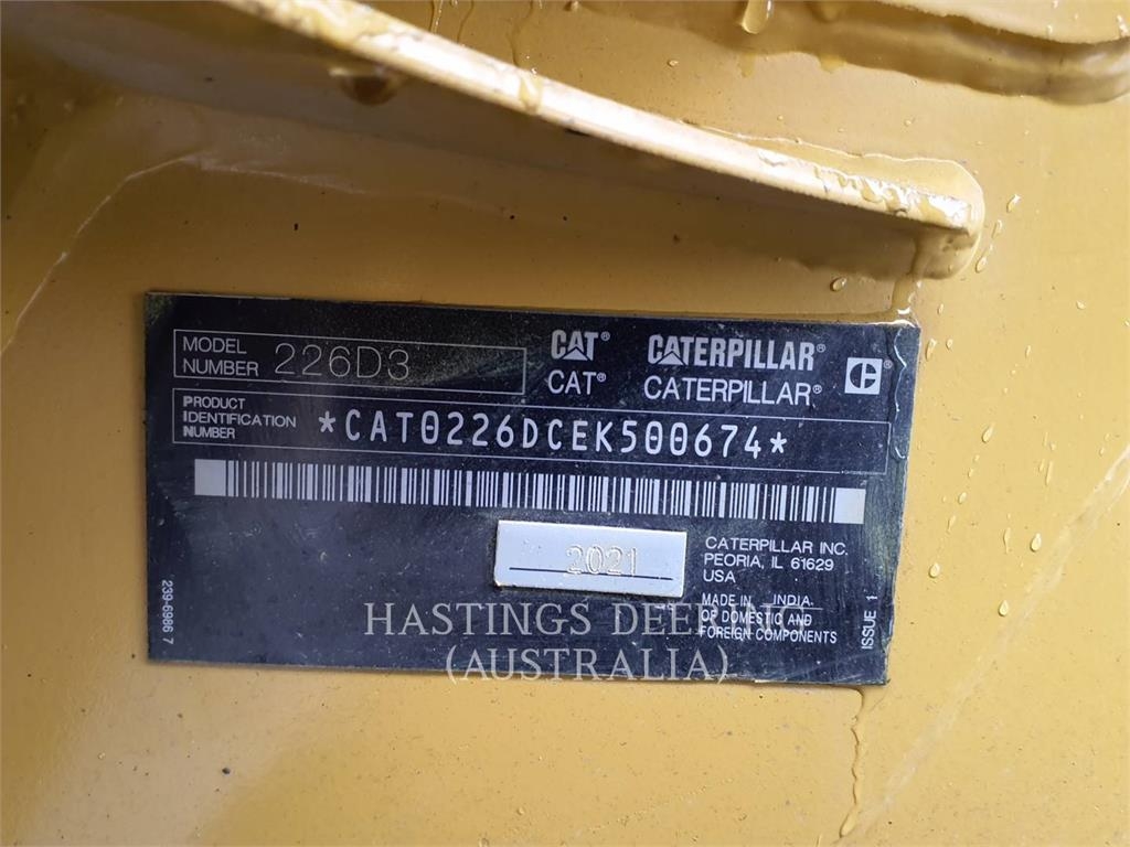 CAT 226D3 image 6