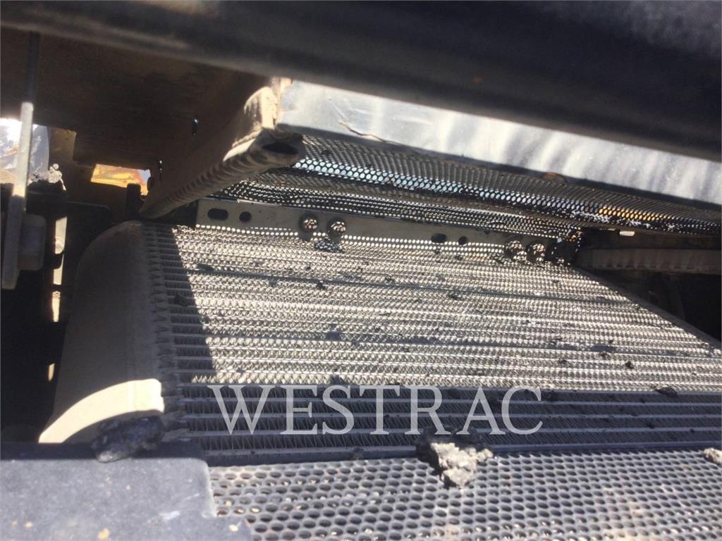 CAT 232DLRC image 12