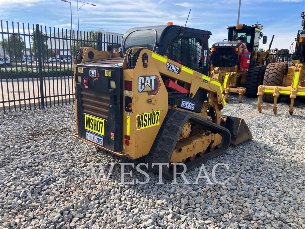 CAT 239D3 image 3