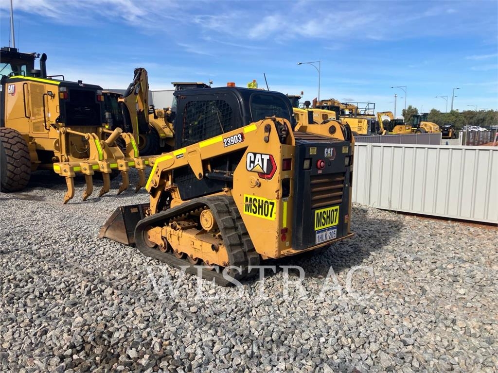 CAT 239D3 image 4