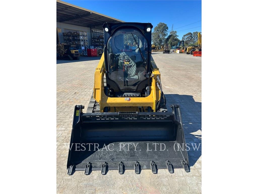 CAT 239D3 image 7