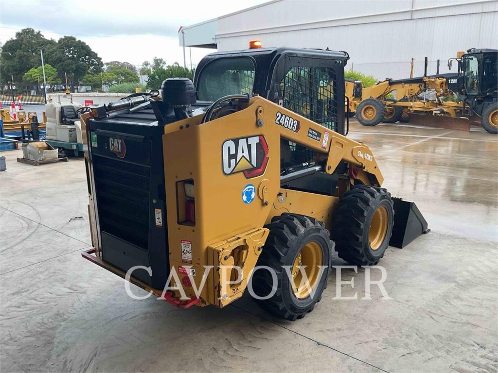 CAT 246D3LRC image 3