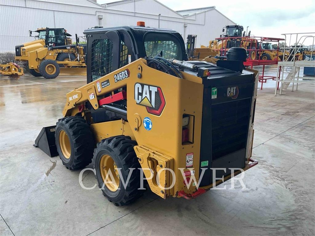 CAT 246D3LRC image 4