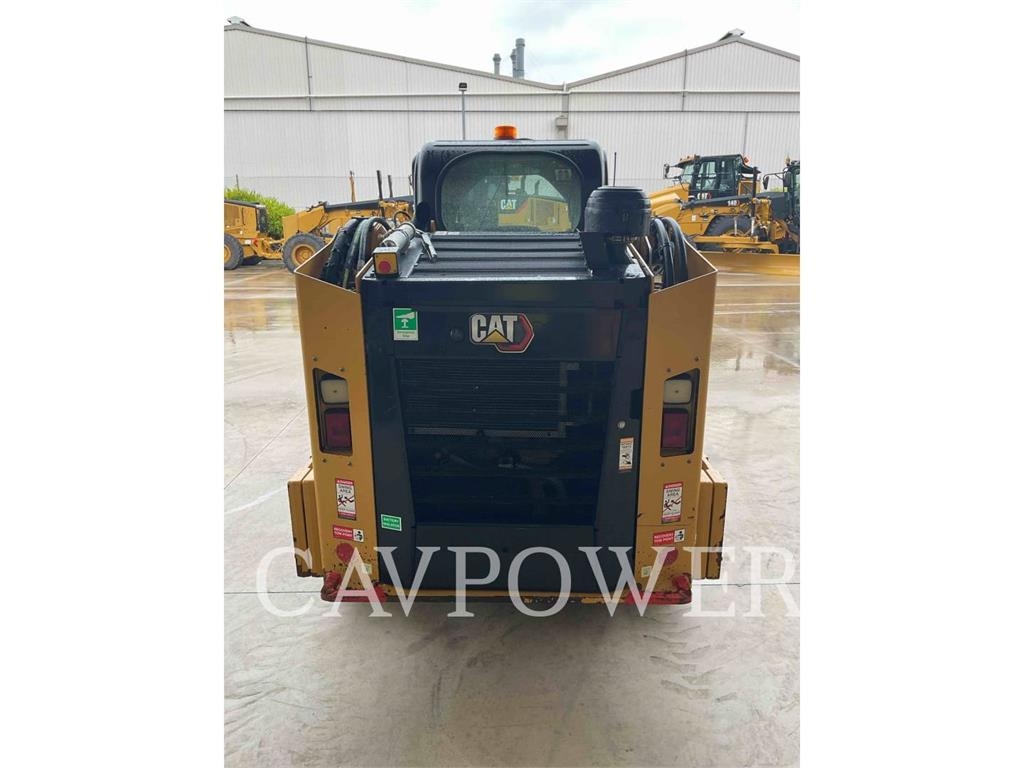 CAT 246D3LRC image 9