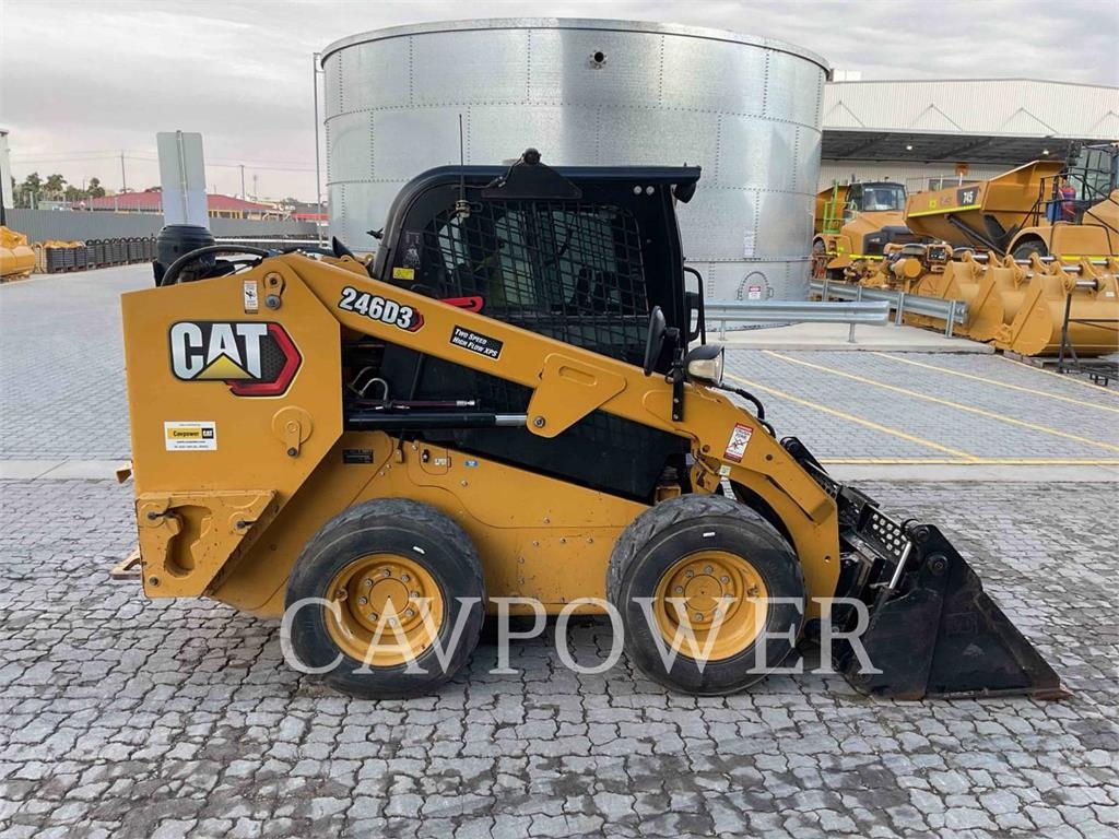 CAT 246D3LRC image 8