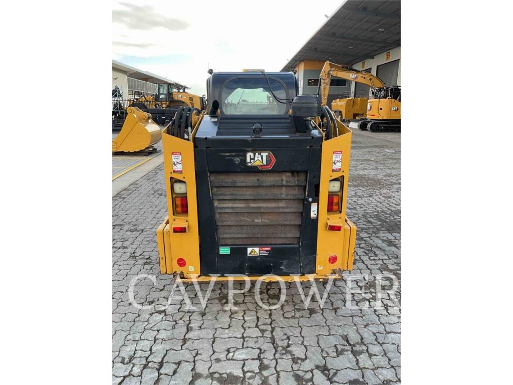 CAT 246D3LRC image 9