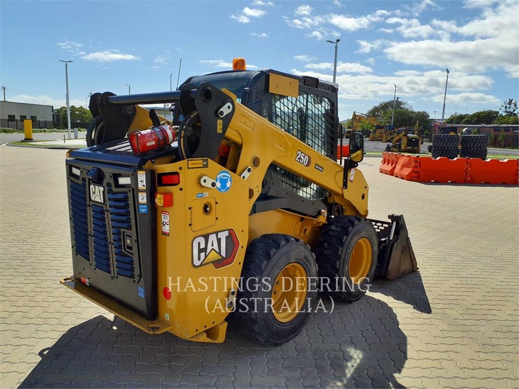 CAT 250-05LRC image 3