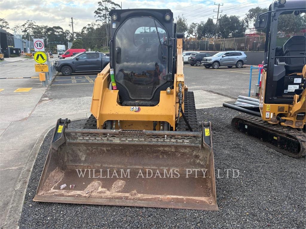 CAT 259D3 image 10