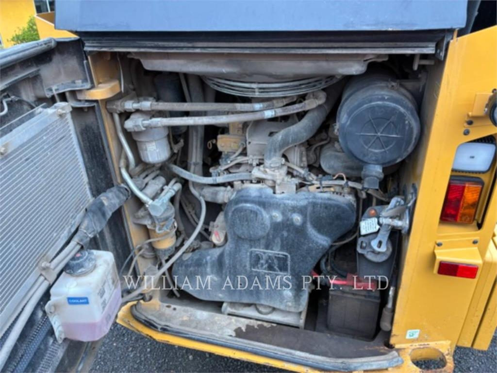 CAT 272D3 XE image 7