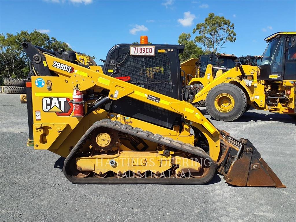 CAT 299D3 image 9