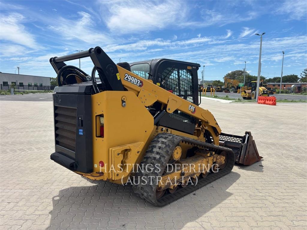 CAT 299D3XE image 3