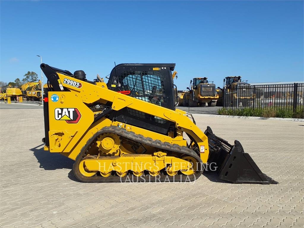 CAT 299D3XE image 10