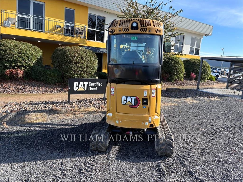 CAT 302 image 10