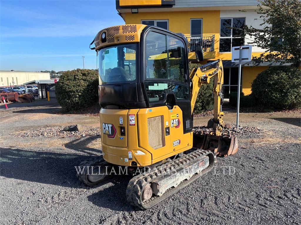 CAT 302 image 3
