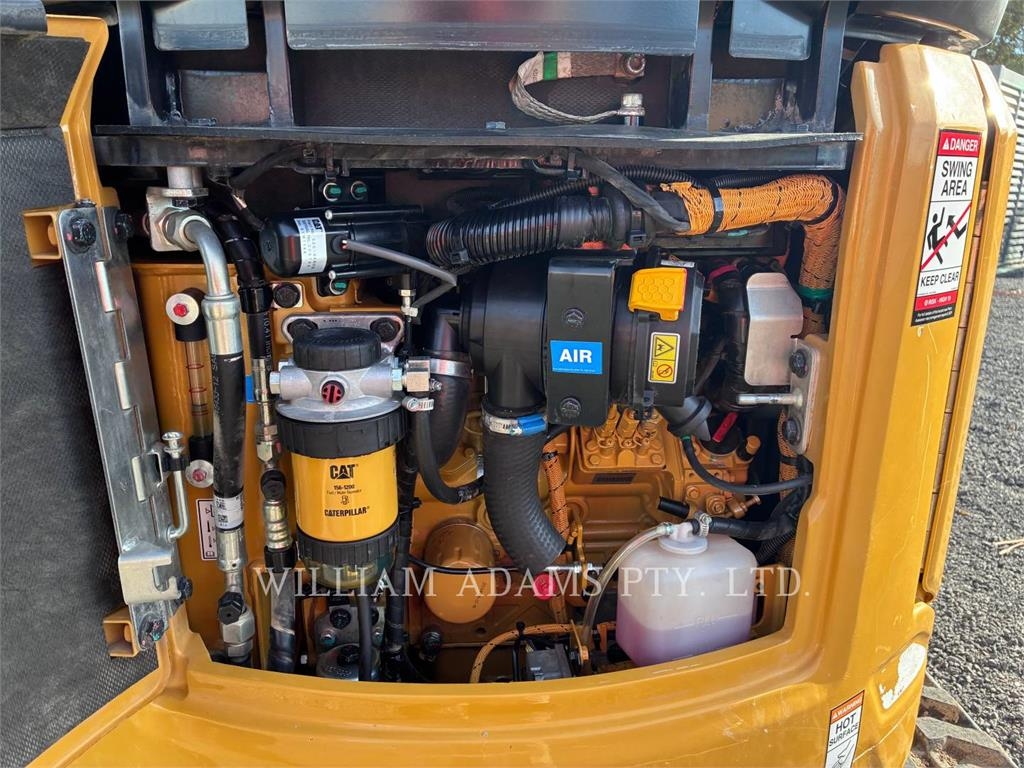 CAT 302 image 7