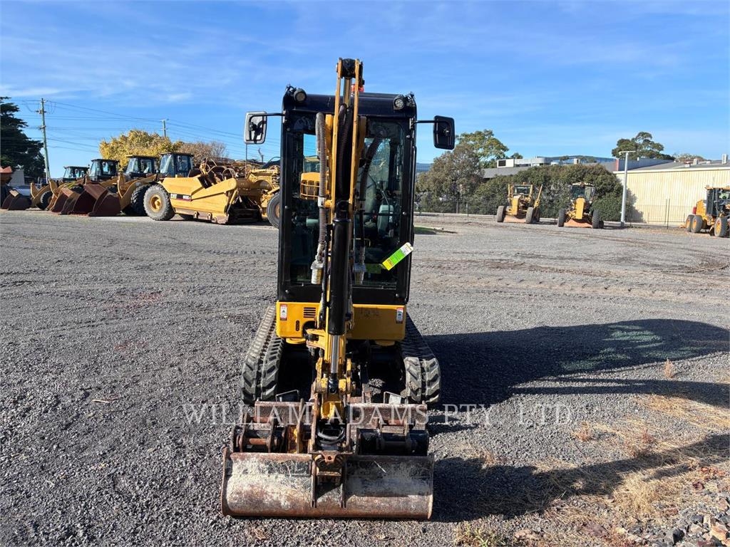 CAT 302 image 8
