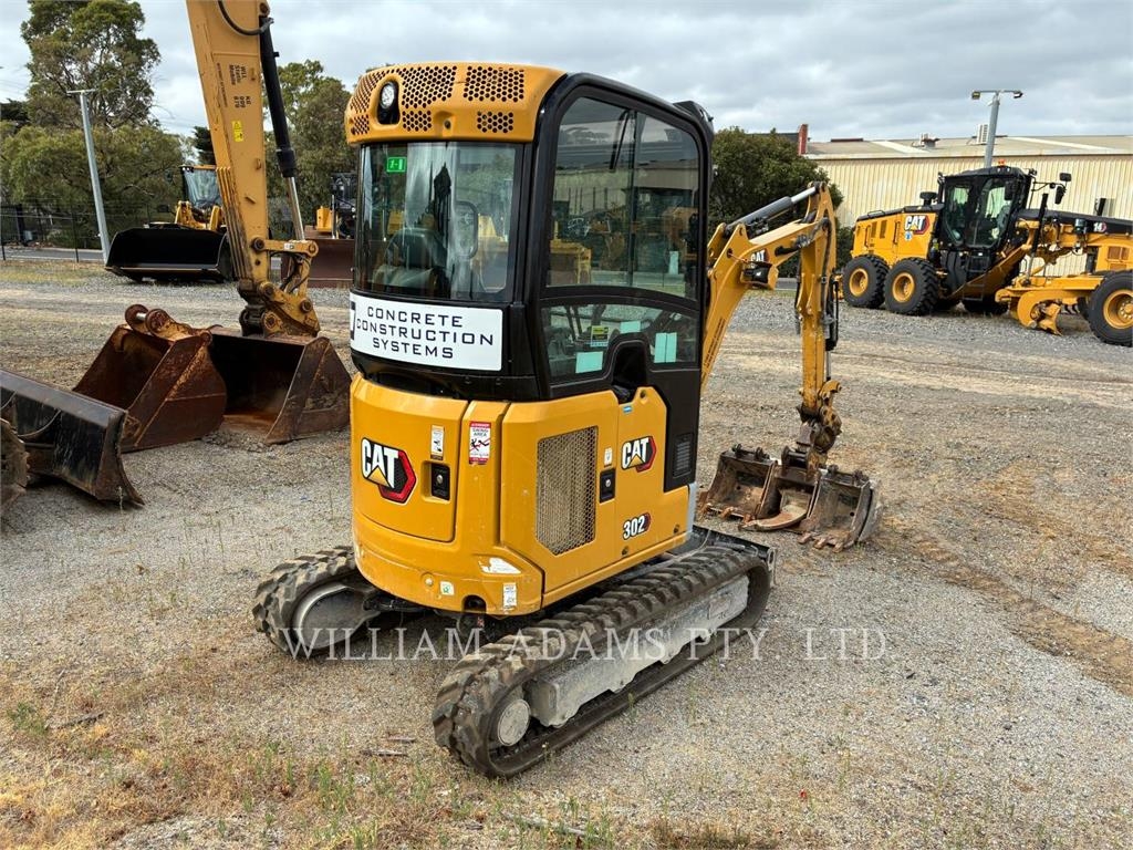CAT 302 image 3